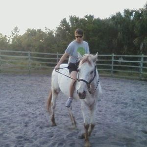 Meet your Posher, Lorena